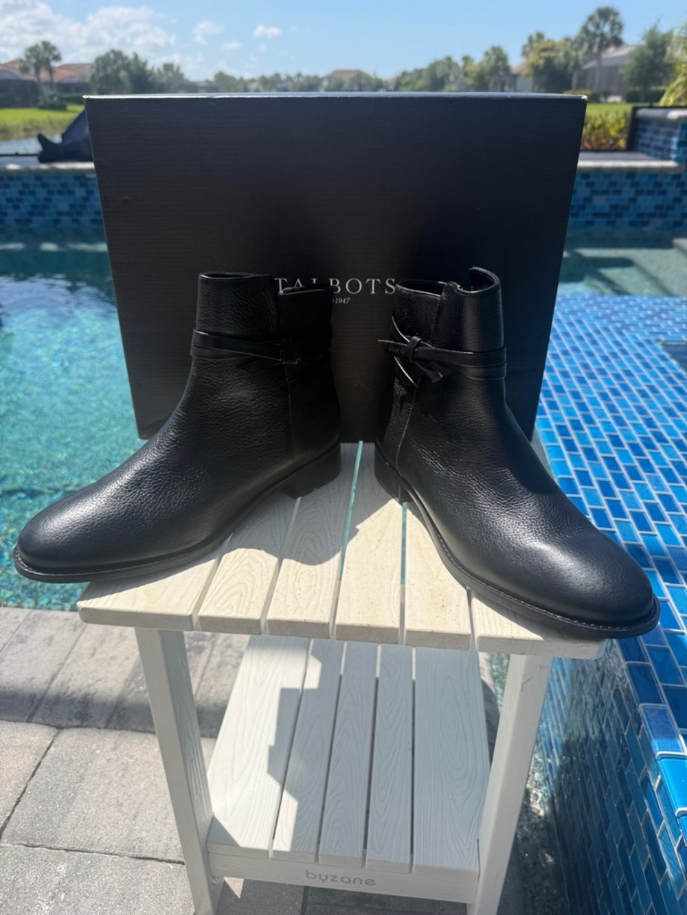 Talbots Womens Leather Ankle Boots sz8 worn once